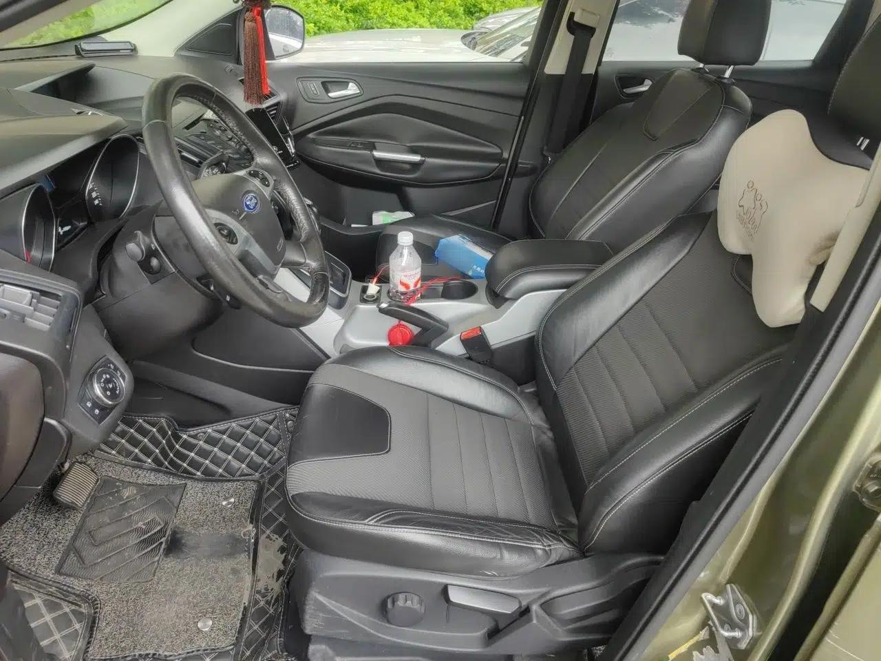 Ford Kuga 2013 1.6L GTDi Two-Wheel-Drive Trend Model — миниатюра 16