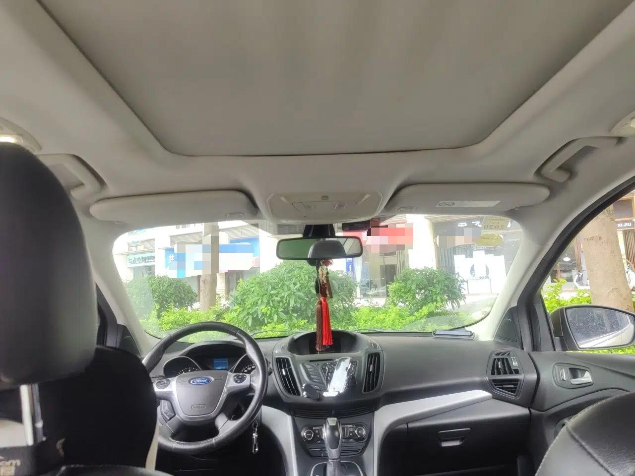 Ford Kuga 2013 1.6L GTDi Two-Wheel-Drive Trend Model — миниатюра 19