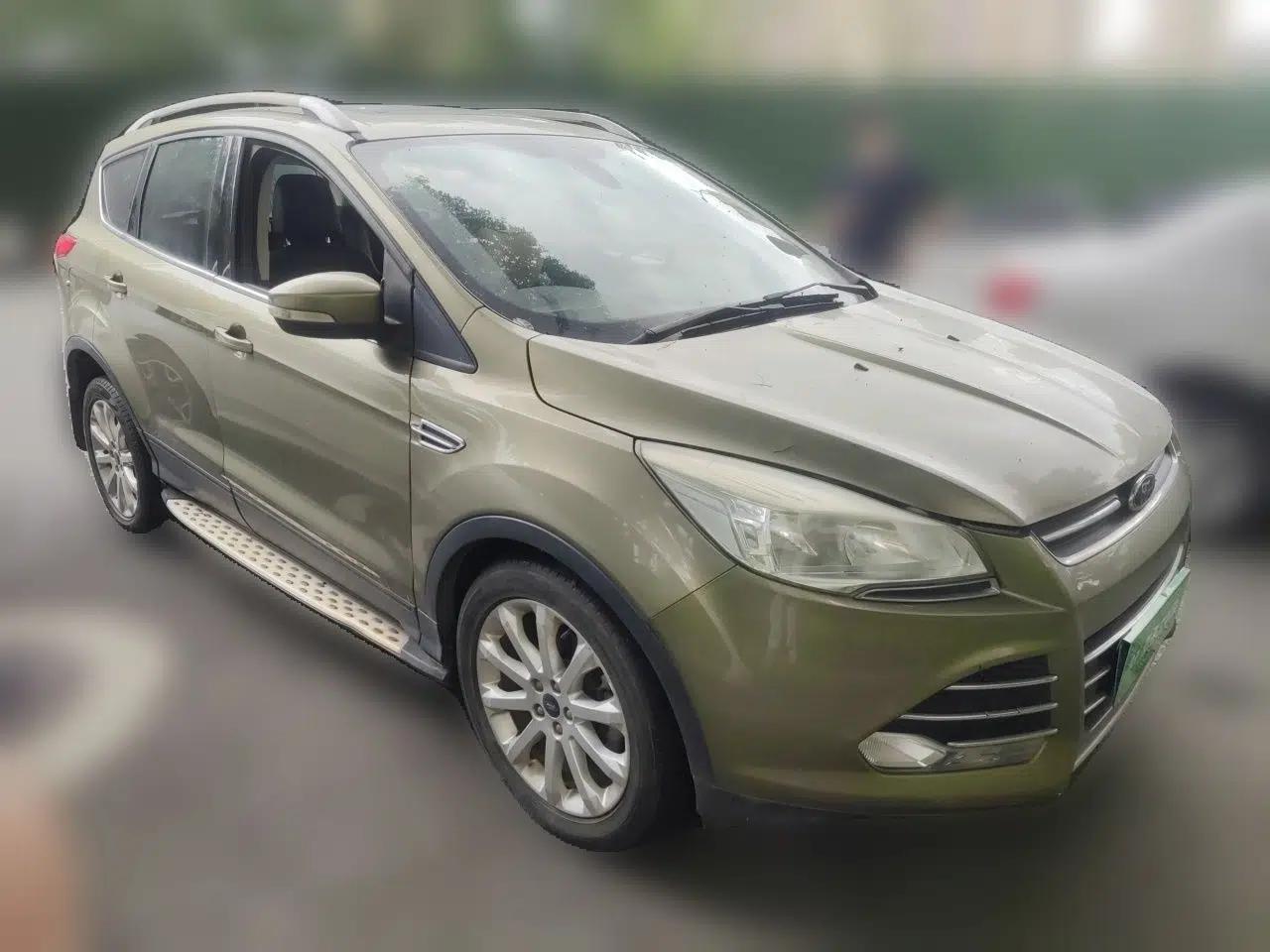 Ford Kuga 2013 1.6L GTDi Two-Wheel-Drive Trend Model — миниатюра 3