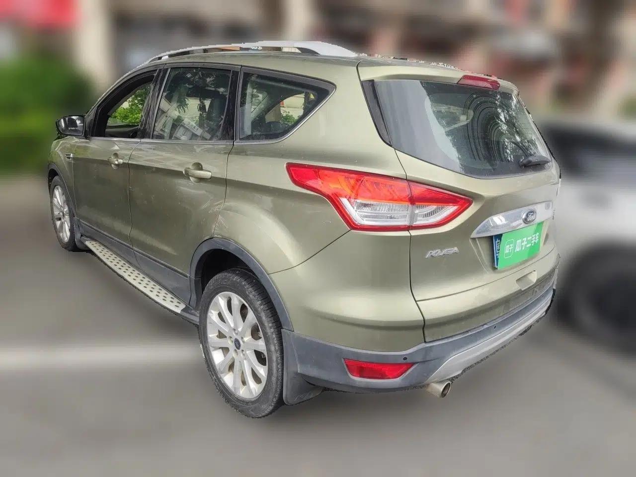 Ford Kuga 2013 1.6L GTDi Two-Wheel-Drive Trend Model — миниатюра 4
