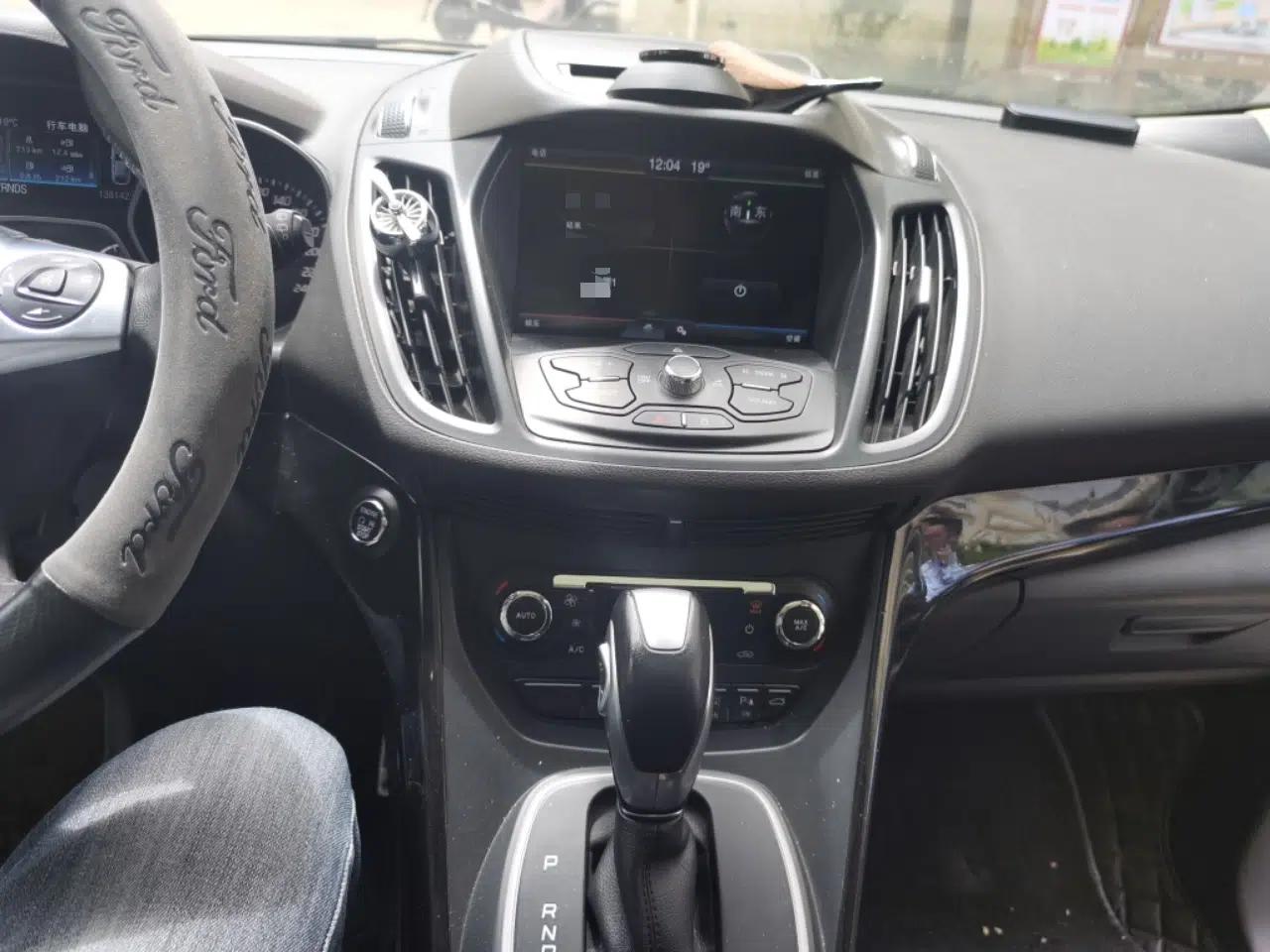 Ford Kuga 2013 2.0L GTDi Four-Wheel-Drive Sport Model — миниатюра 14