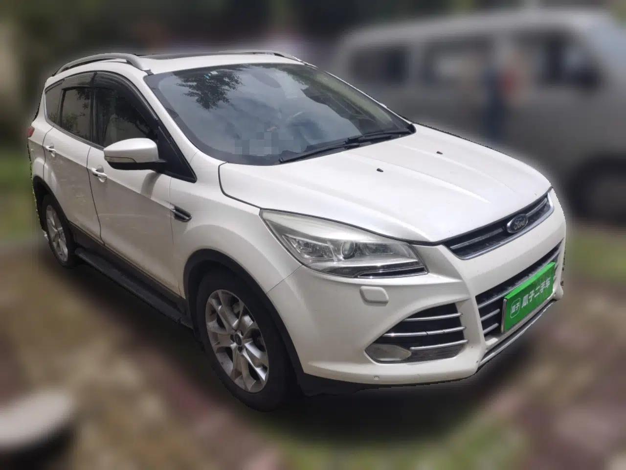 Ford Kuga 2013 2.0L GTDi Four-Wheel-Drive Sport Model — миниатюра 3