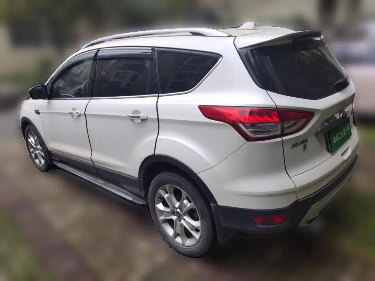 Ford Kuga 2013 2.0L GTDi Four-Wheel-Drive Sport Model — миниатюра 4