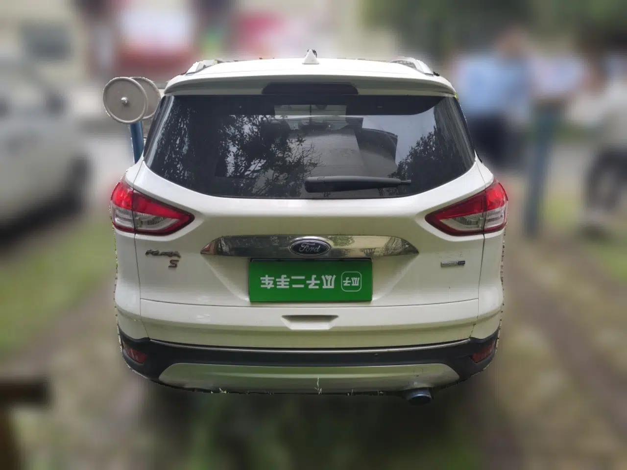 Ford Kuga 2013 2.0L GTDi Four-Wheel-Drive Sport Model — миниатюра 5