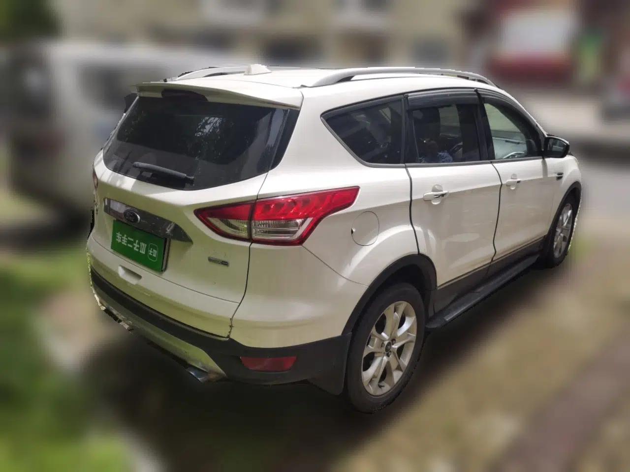 Ford Kuga 2013 2.0L GTDi Four-Wheel-Drive Sport Model — миниатюра 6