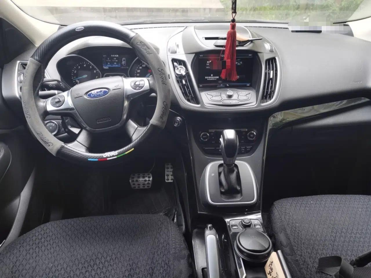 Ford Kuga 2013 2.0L GTDi Four-Wheel-Drive Sport Model — миниатюра 10