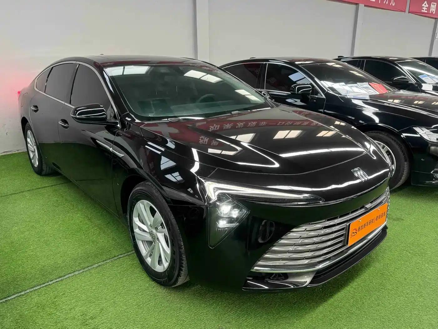 Buick LaCrosse 2023 Facelift 25T Exceeding Edition — миниатюра 3