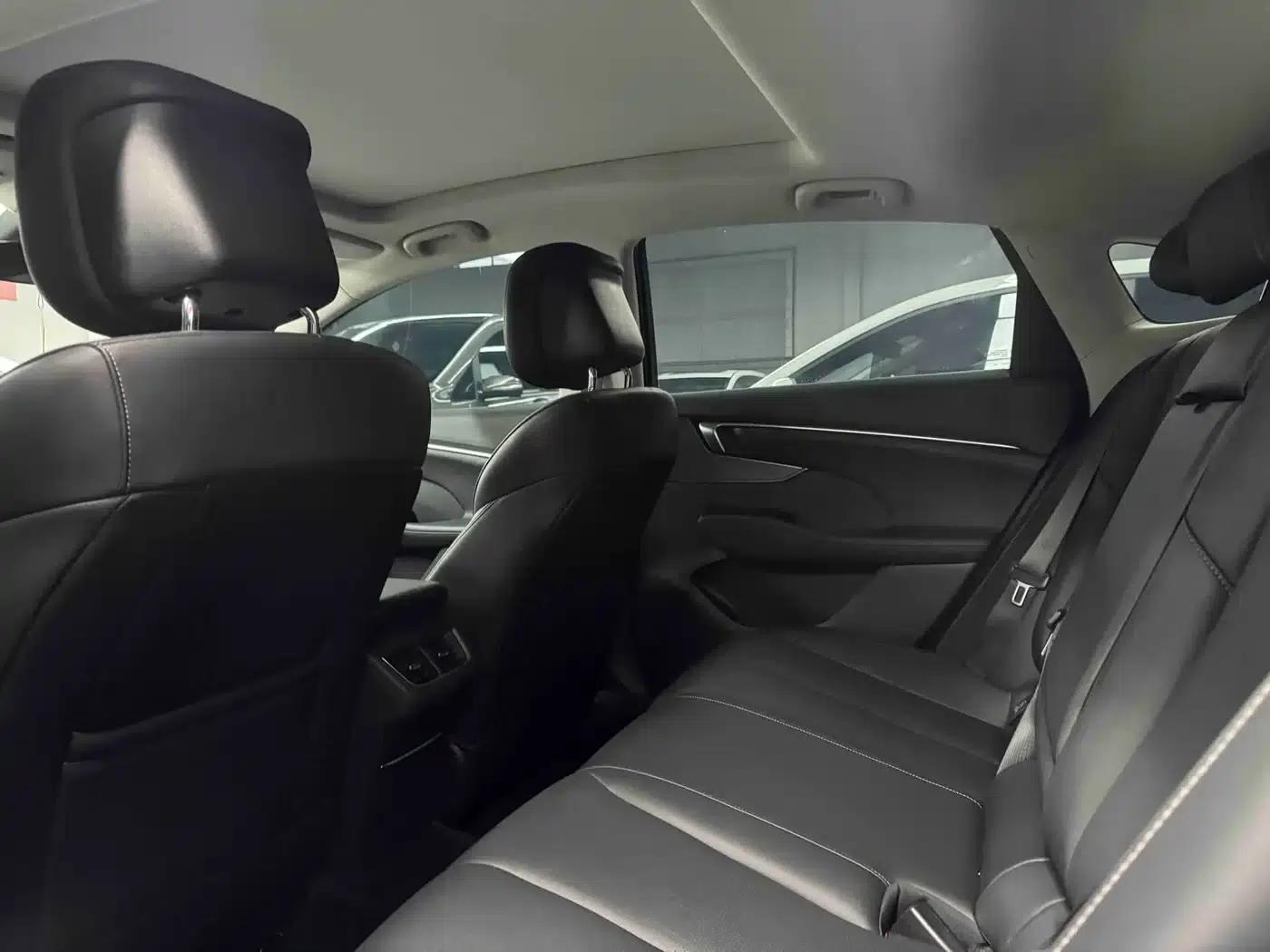 Buick LaCrosse 2023 Facelift 25T Exceeding Edition — миниатюра 8