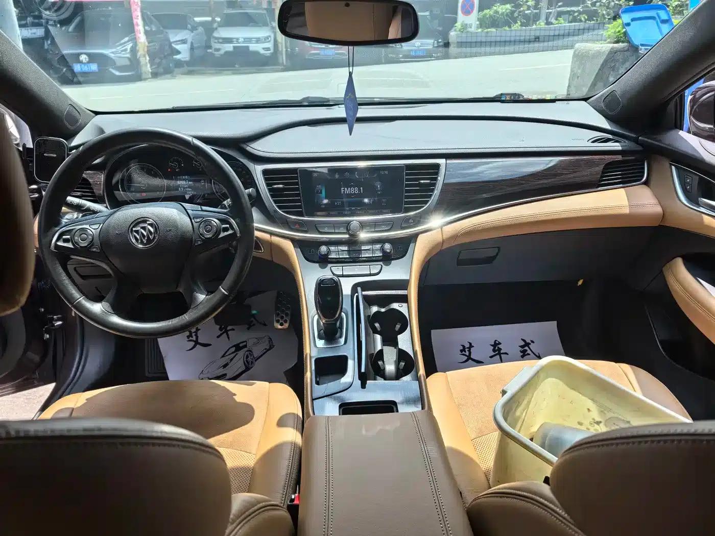 Buick LaCrosse 2016 20T Elite — миниатюра 9