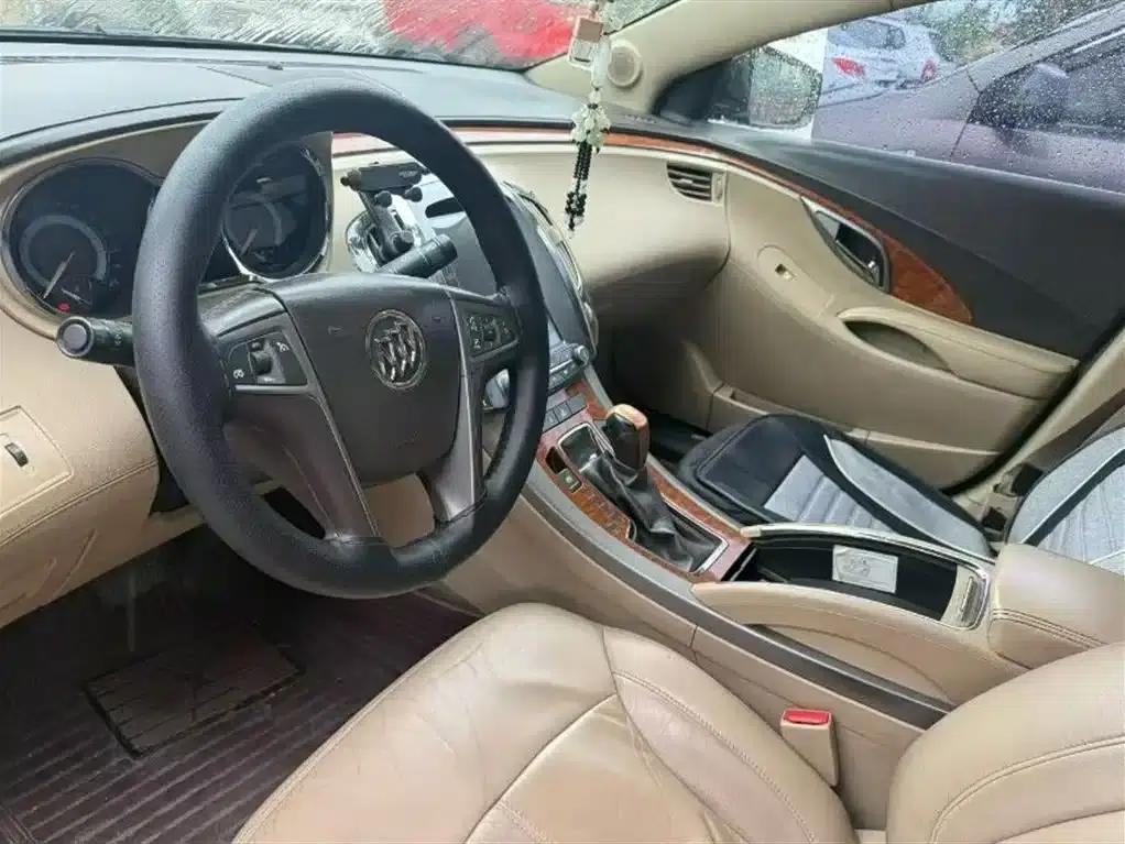 Buick LaCrosse 2009 2.4L Luxury Edition — миниатюра 3