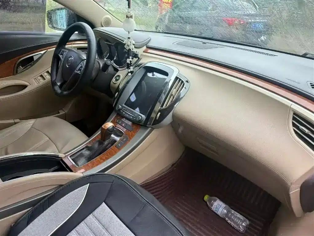 Buick LaCrosse 2009 2.4L Luxury Edition — миниатюра 5