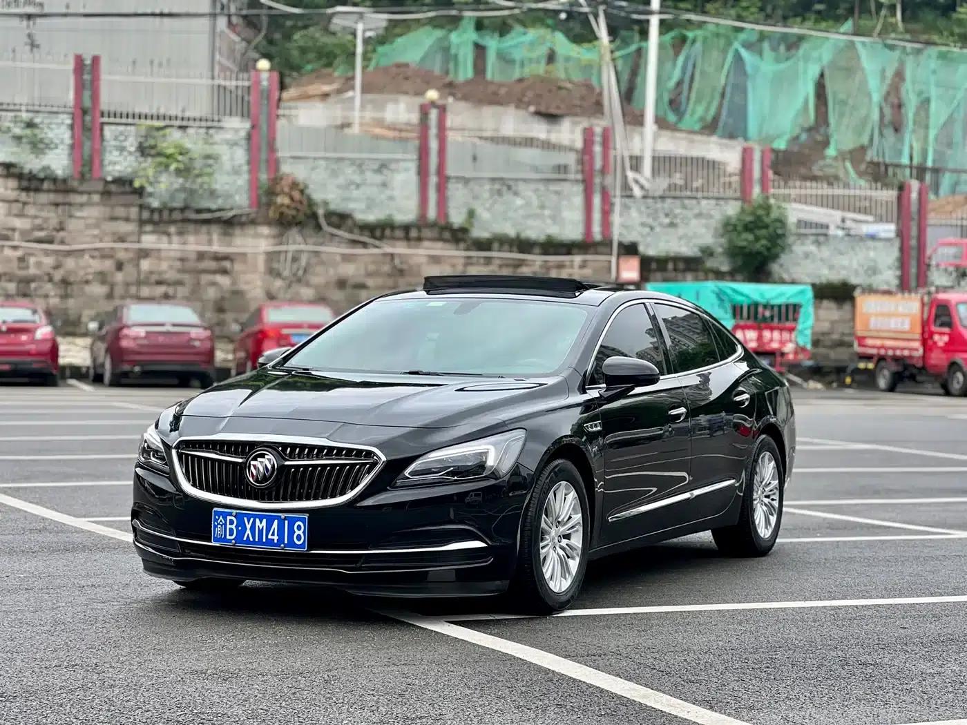 Buick LaCrosse 2018 20T Elite — миниатюра 1