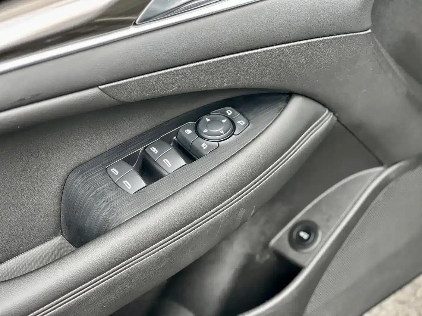 Buick LaCrosse 2018 20T Elite — миниатюра 12