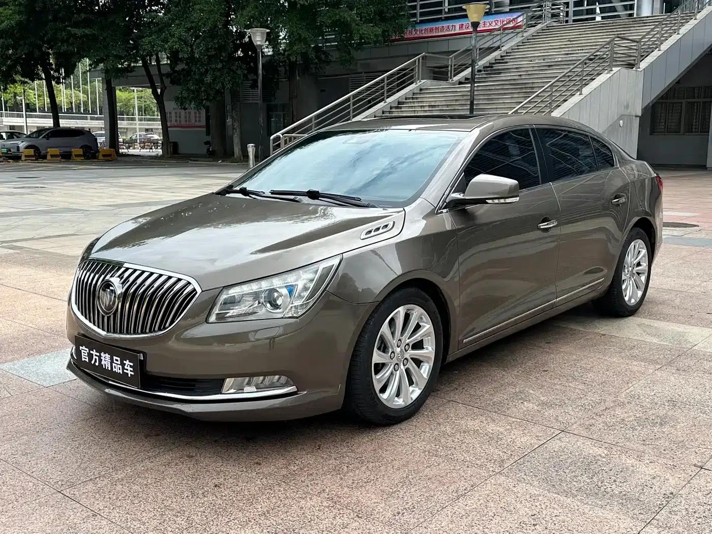 Buick LaCrosse 2013 2.0T SIDI Smart Flagship Edition — миниатюра 1