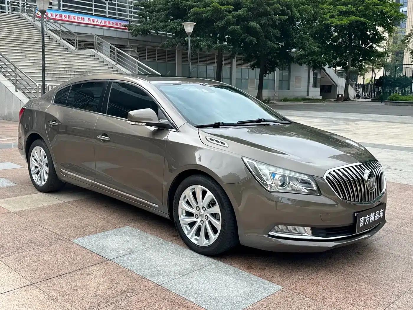 Buick LaCrosse 2013 2.0T SIDI Smart Flagship Edition — миниатюра 2