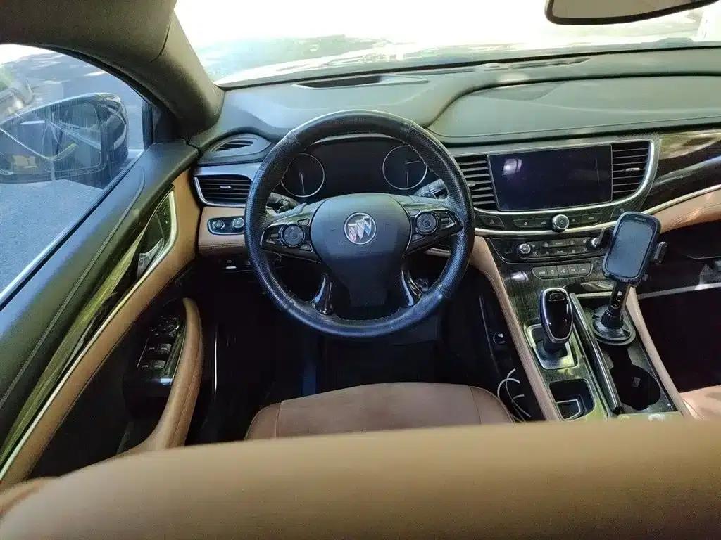 Buick LaCrosse 2016 28T Luxury Edition — миниатюра 3