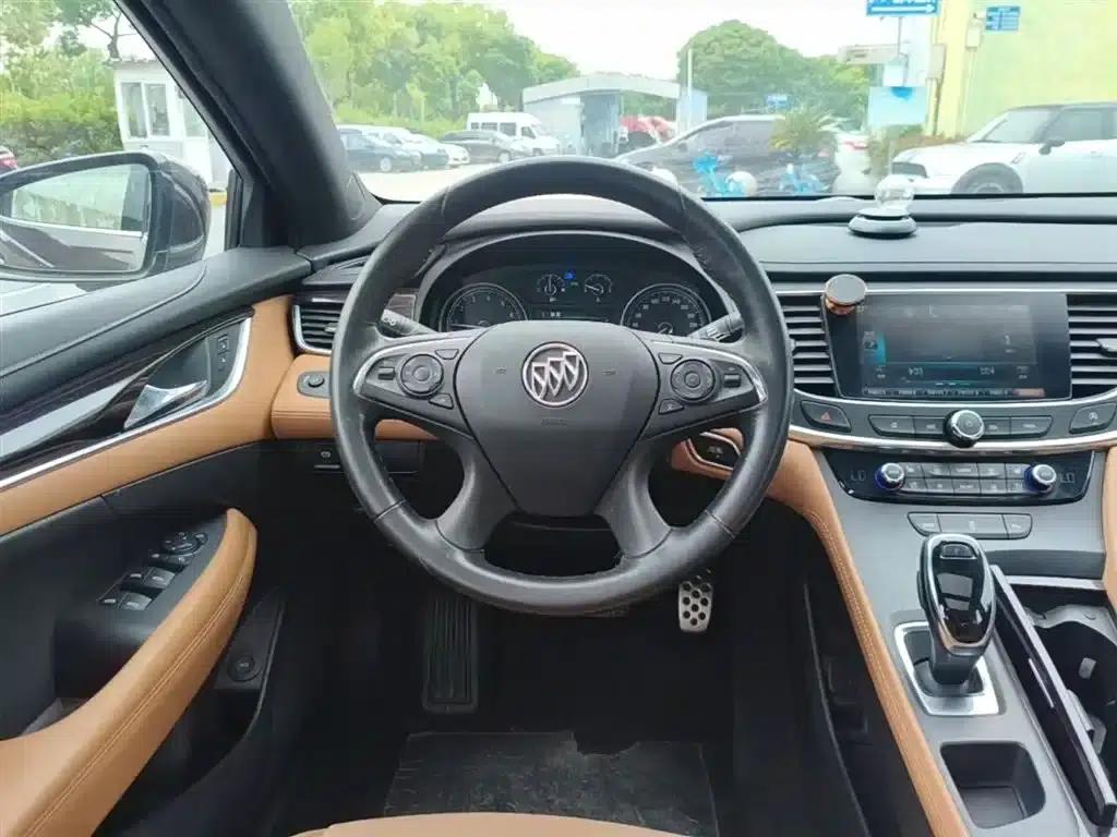 Buick LaCrosse 2016 20T Elite — миниатюра 11