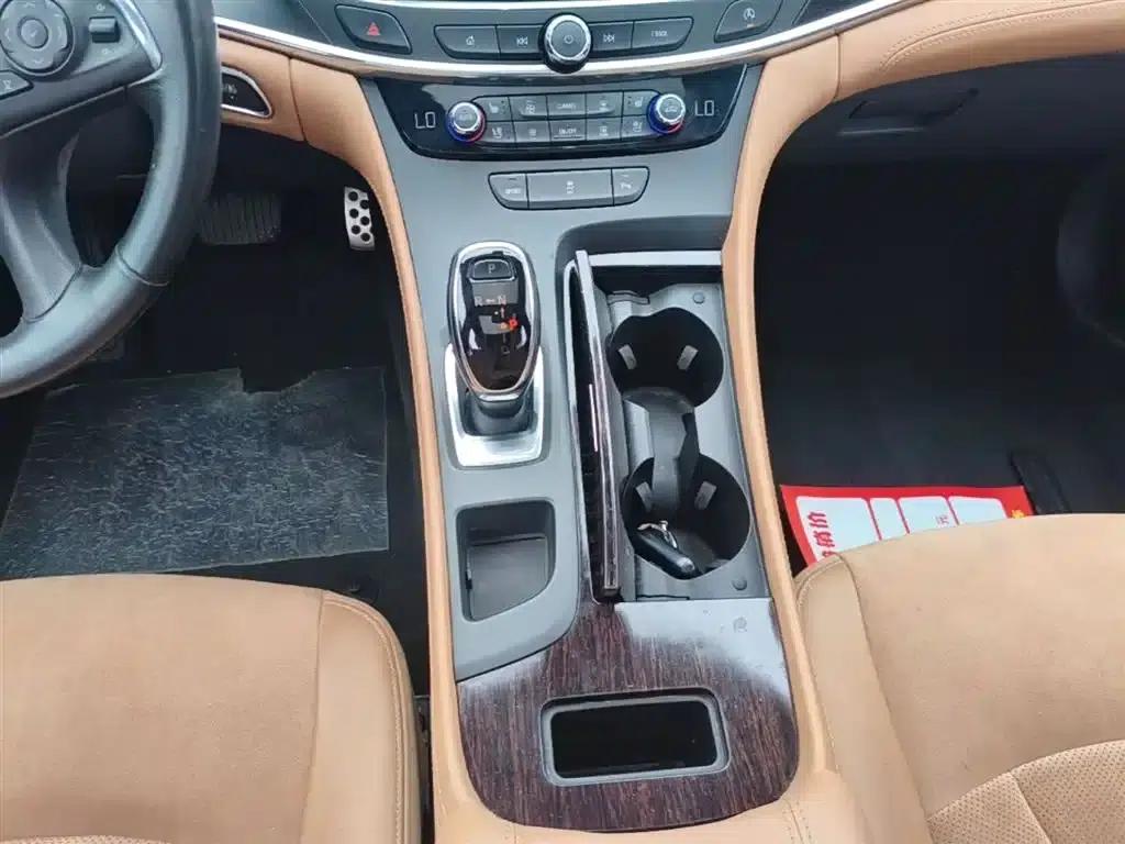 Buick LaCrosse 2016 20T Elite — миниатюра 14