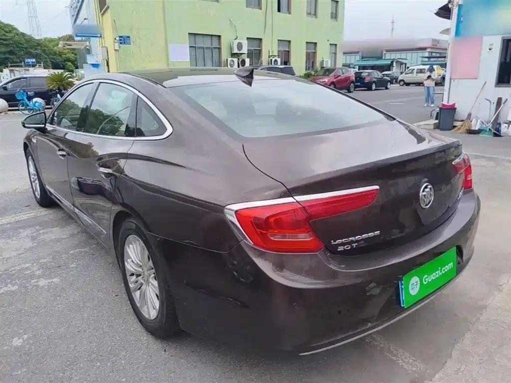 Buick LaCrosse 2016 20T Elite — миниатюра 5