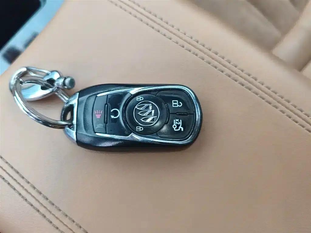 Buick LaCrosse 2016 20T Elite — миниатюра 9