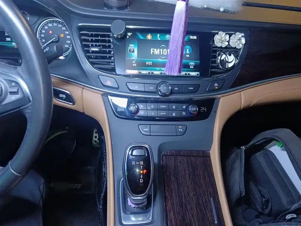 Buick LaCrosse 2016 20T Elite — миниатюра 6