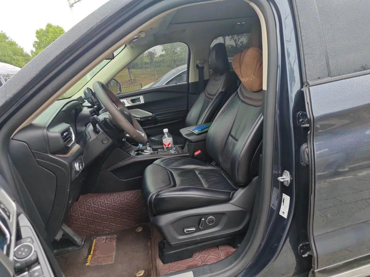 Ford Explorer 2020 EcoBoost 285 4x4 Platinum Edition 7-Seater — миниатюра 16