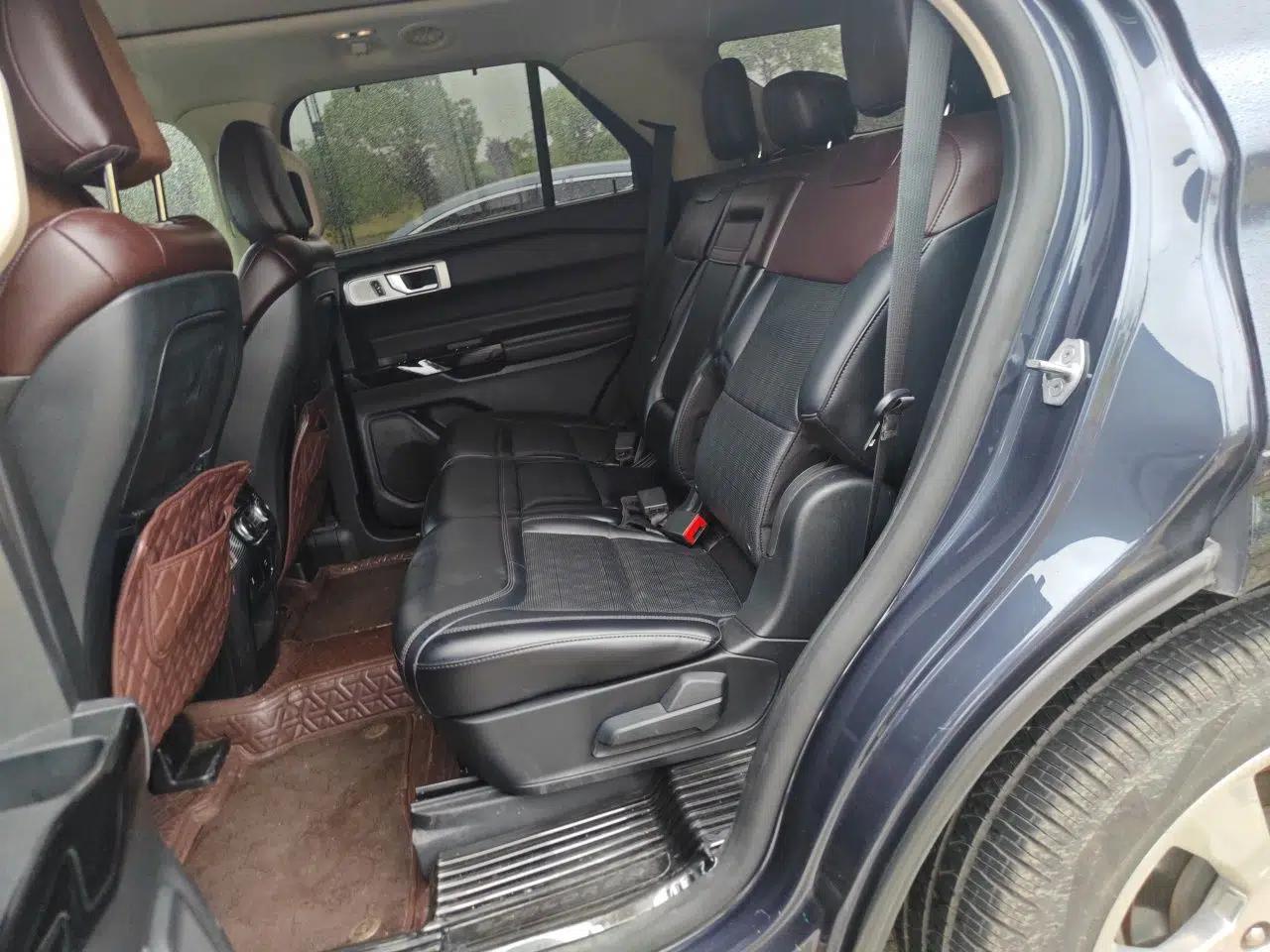 Ford Explorer 2020 EcoBoost 285 4x4 Platinum Edition 7-Seater — миниатюра 18