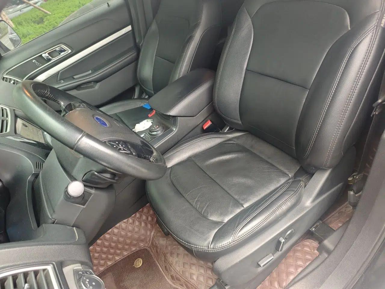 Ford Explorer 2017 2.3T Fashion Edition — миниатюра 16