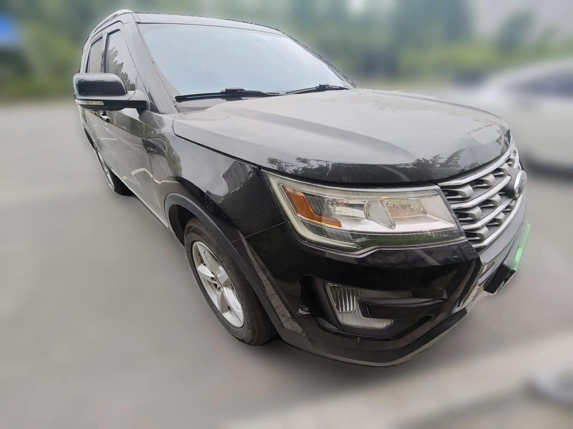 Ford Explorer 2017 2.3T Fashion Edition — миниатюра 3