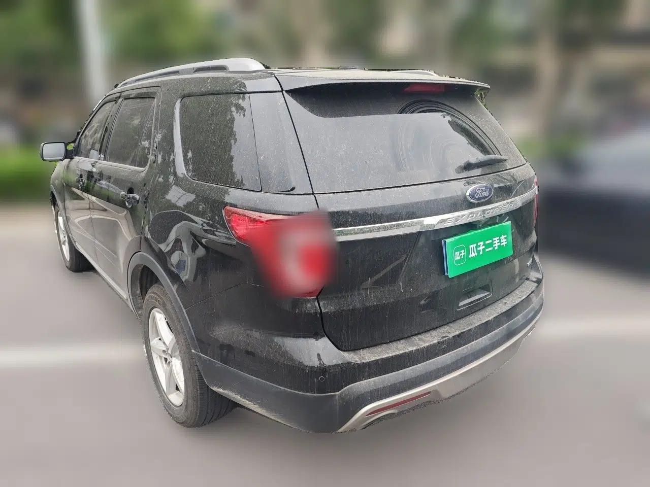Ford Explorer 2017 2.3T Fashion Edition — миниатюра 4