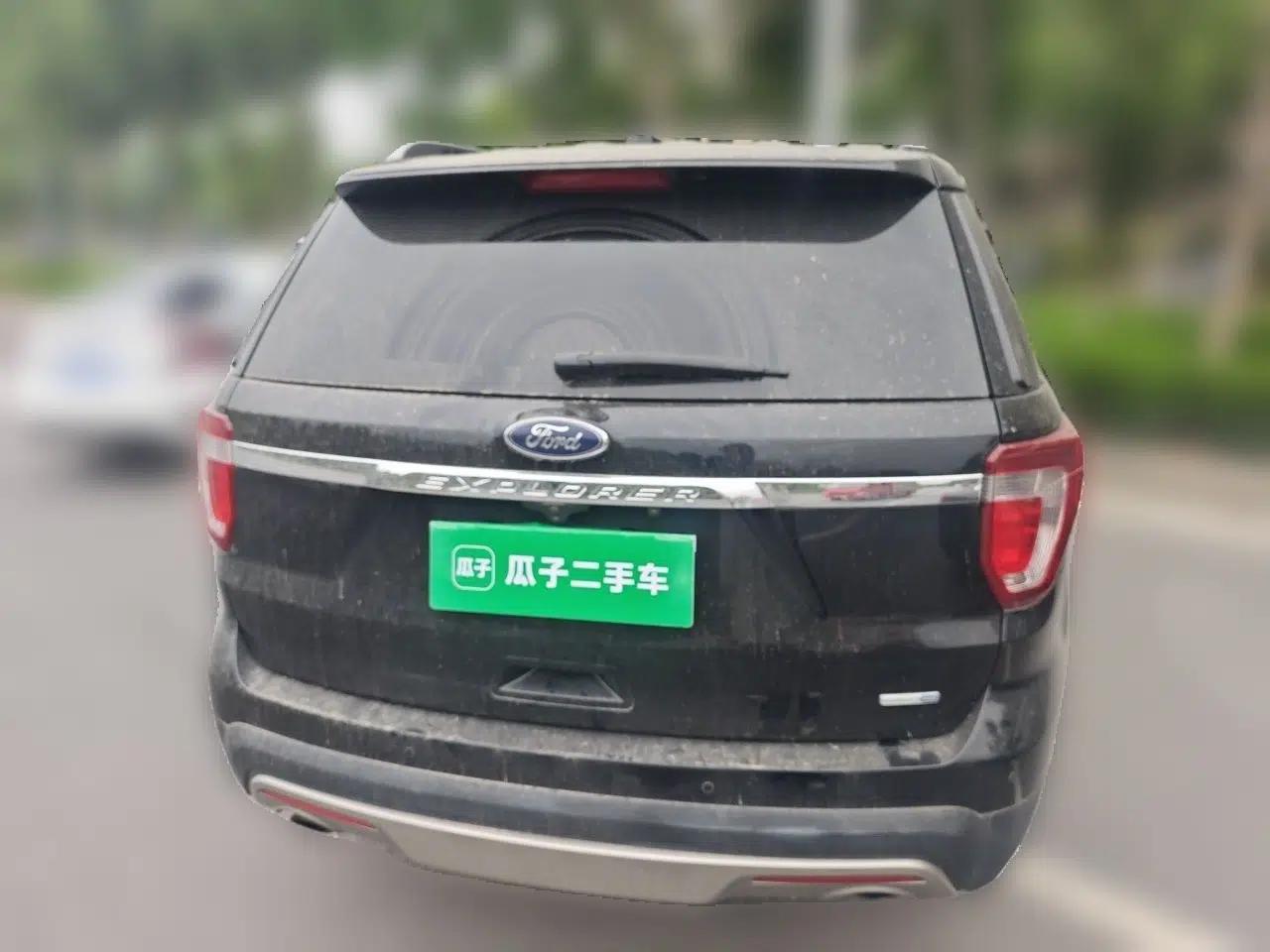 Ford Explorer 2017 2.3T Fashion Edition — миниатюра 5