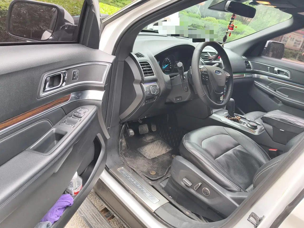 Ford Explorer 2017 2.3T Elite Edition — миниатюра 17