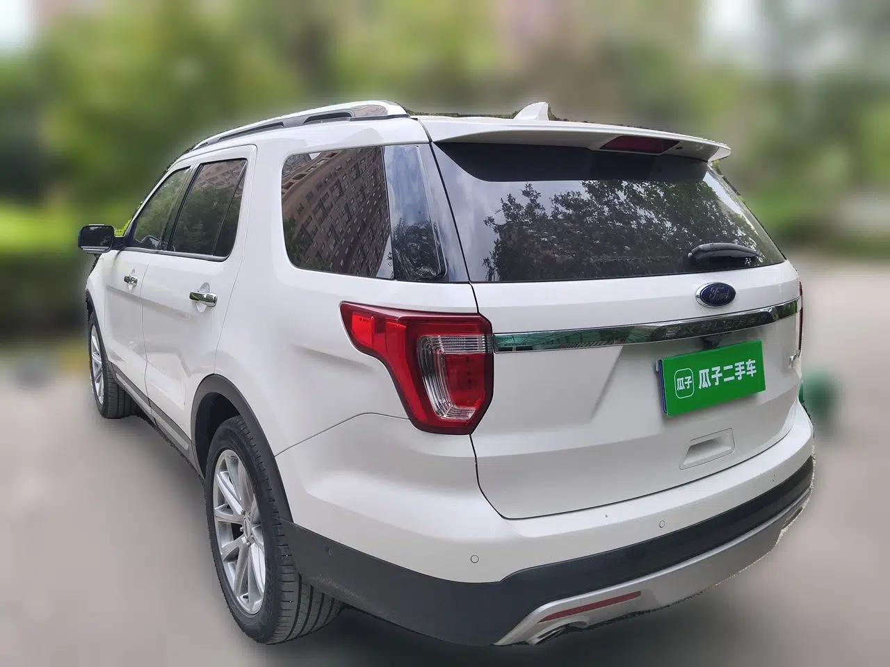 Ford Explorer 2017 2.3T Elite Edition — миниатюра 4