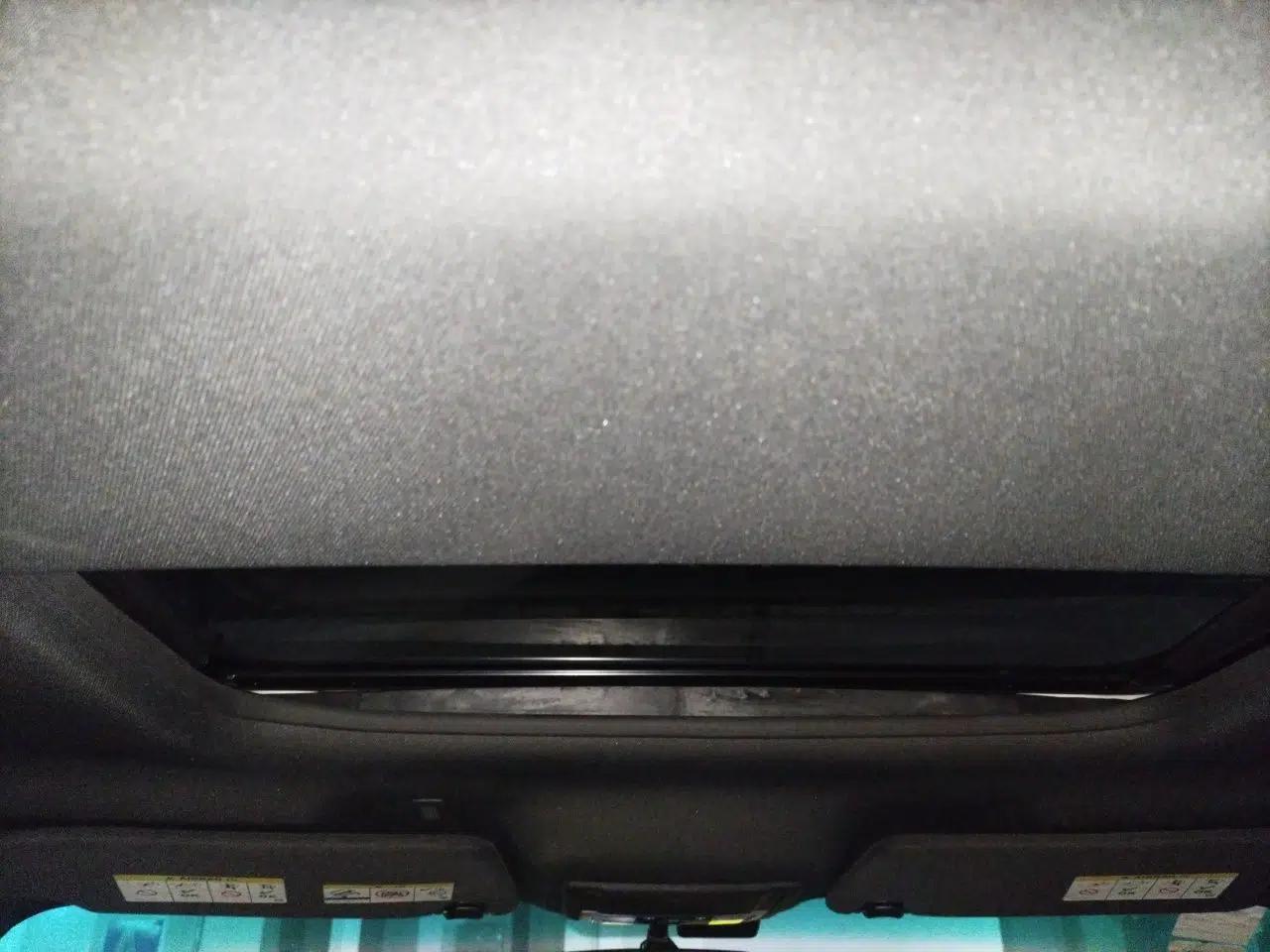 Ford Explorer 2013 3.5L Deluxe Model — миниатюра 19