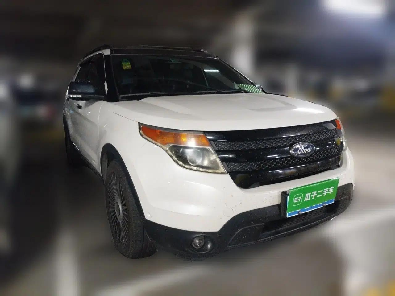 Ford Explorer 2013 3.5L Deluxe Model — миниатюра 3