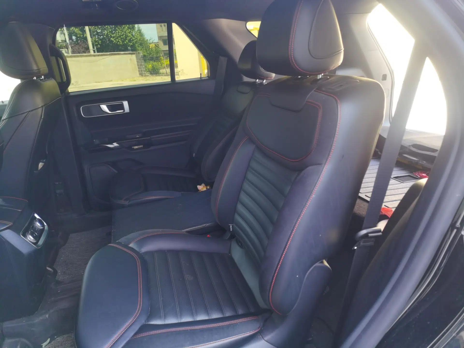 Ford Explorer 2023 EcoBoost 285 4x4 ST-LINE 6-Seater — миниатюра 18