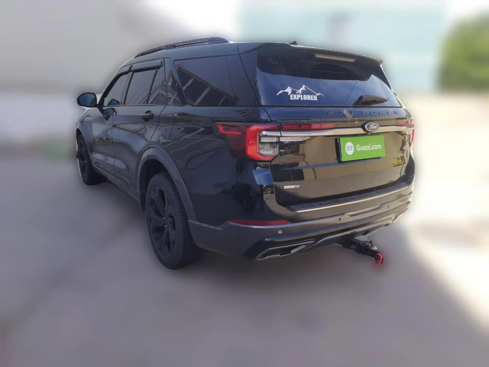 Ford Explorer 2023 EcoBoost 285 4x4 ST-LINE 6-Seater — миниатюра 4