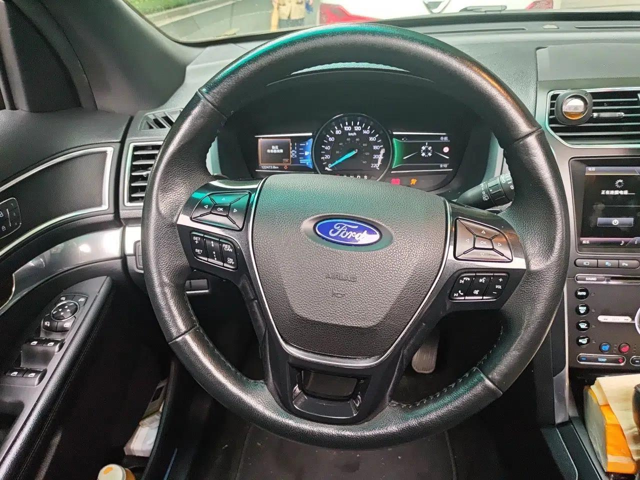 Ford Explorer 2016 2.3T Elite Edition — миниатюра 11