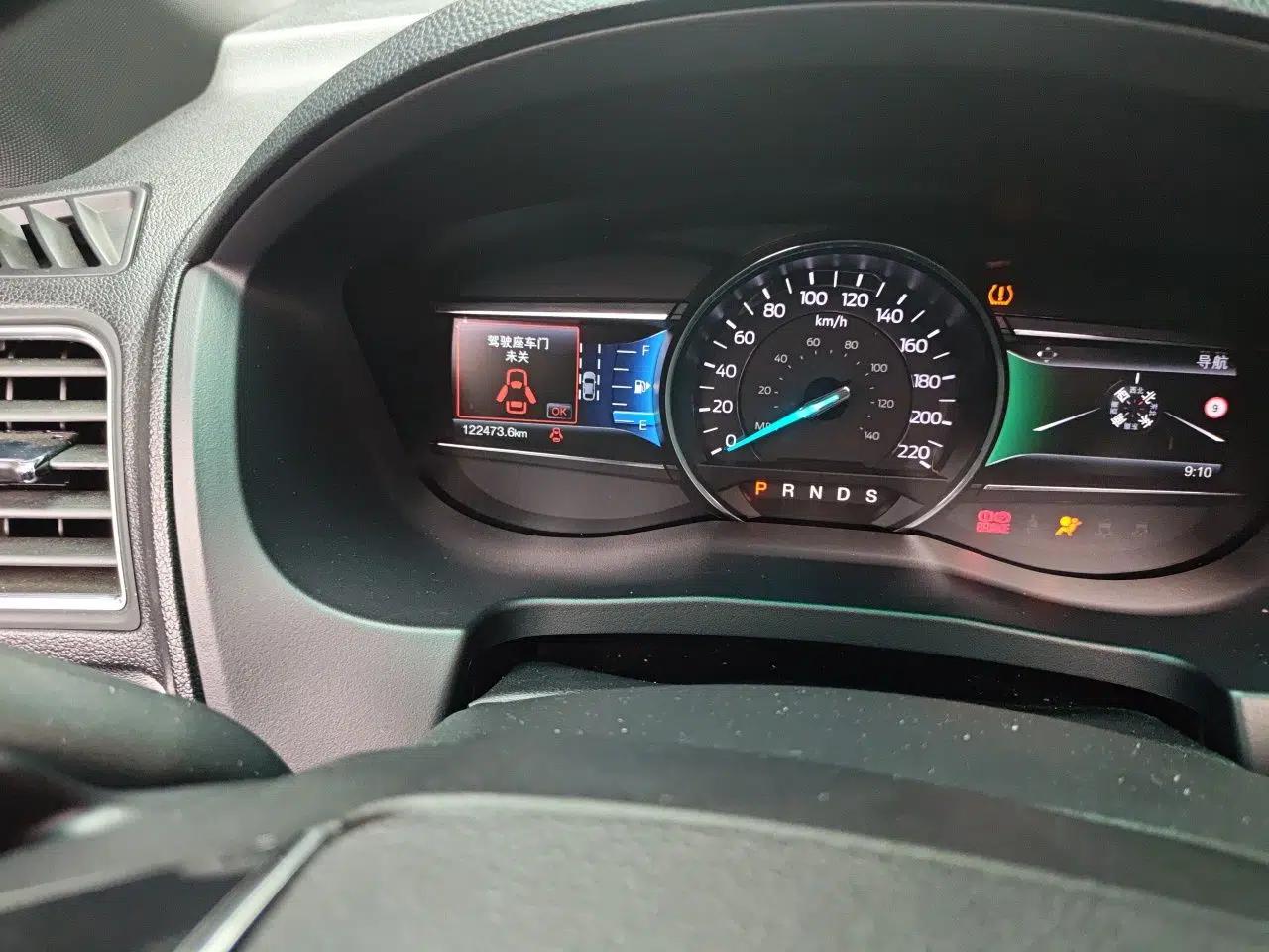 Ford Explorer 2016 2.3T Elite Edition — миниатюра 13