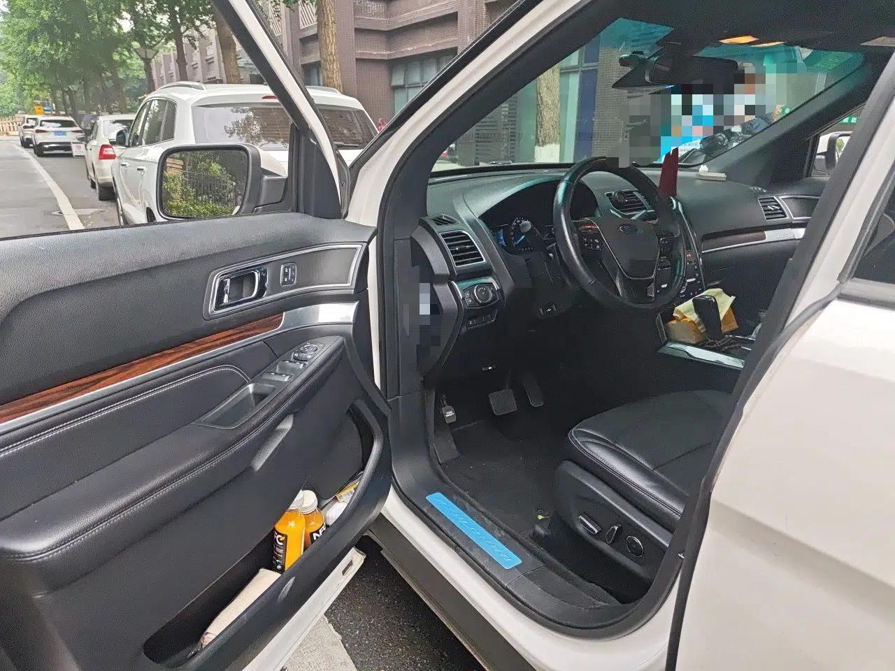 Ford Explorer 2016 2.3T Elite Edition — миниатюра 17
