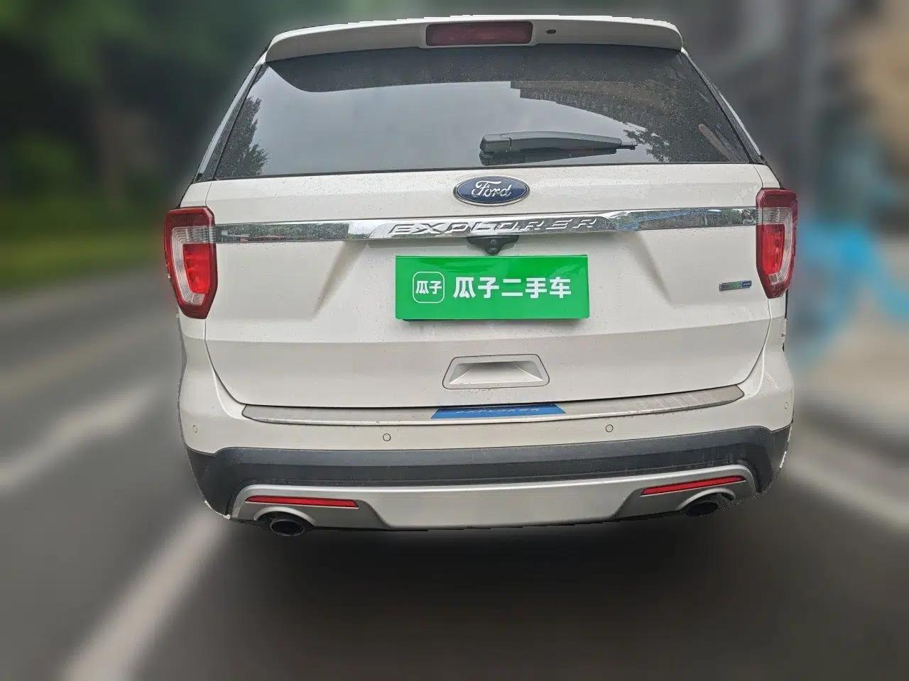Ford Explorer 2016 2.3T Elite Edition — миниатюра 5