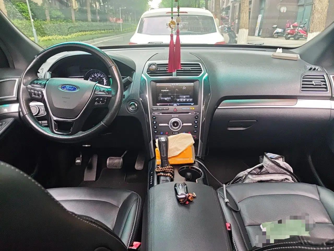 Ford Explorer 2016 2.3T Elite Edition — миниатюра 10