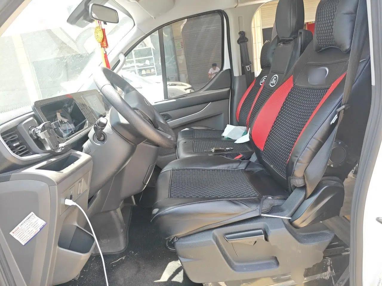 Ford Transit 2023 2.0T Diesel Manual Multifunction Commercial Vehicle Short Wheelbase Mid-Roof Design 5/6 Seats — миниатюра 16