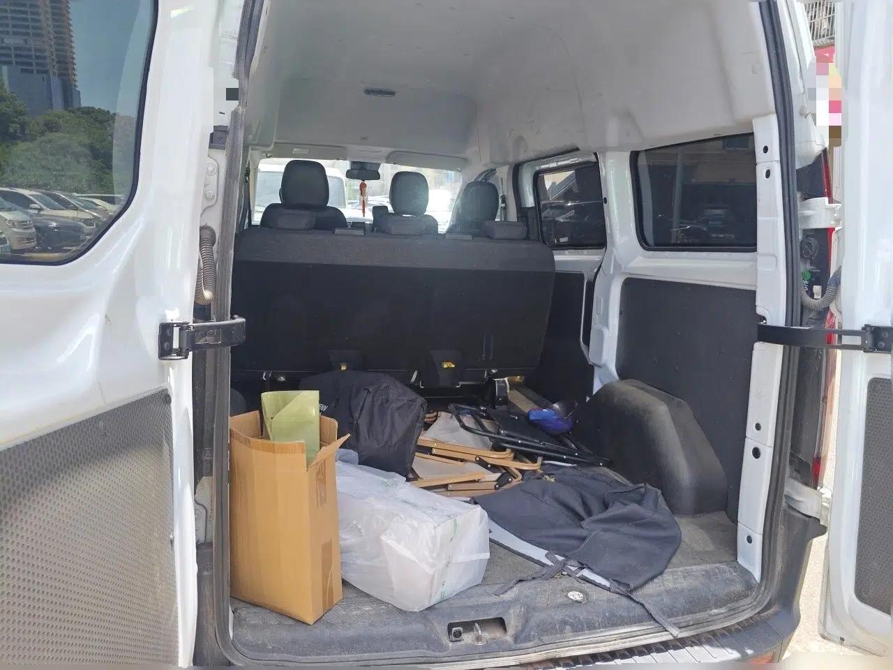 Ford Transit 2023 2.0T Diesel Manual Multifunction Commercial Vehicle Short Wheelbase Mid-Roof Design 5/6 Seats — миниатюра 20