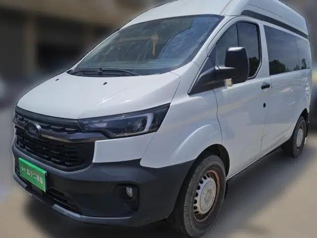 Ford Transit 2023 2.0T Diesel Manual Multifunction Commercial Vehicle Short Wheelbase Mid-Roof Design 5/6 Seats