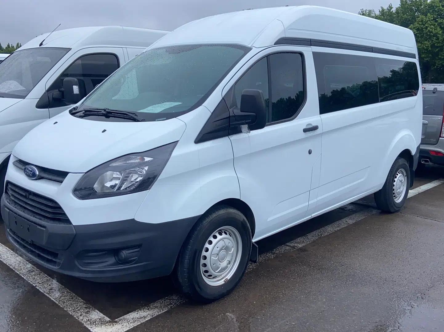 Ford Transit 2021 2.0T Diesel Manual Advanced Commercial Traveler Mid-axle Mid-roof 7-Seater China VI — миниатюра 1