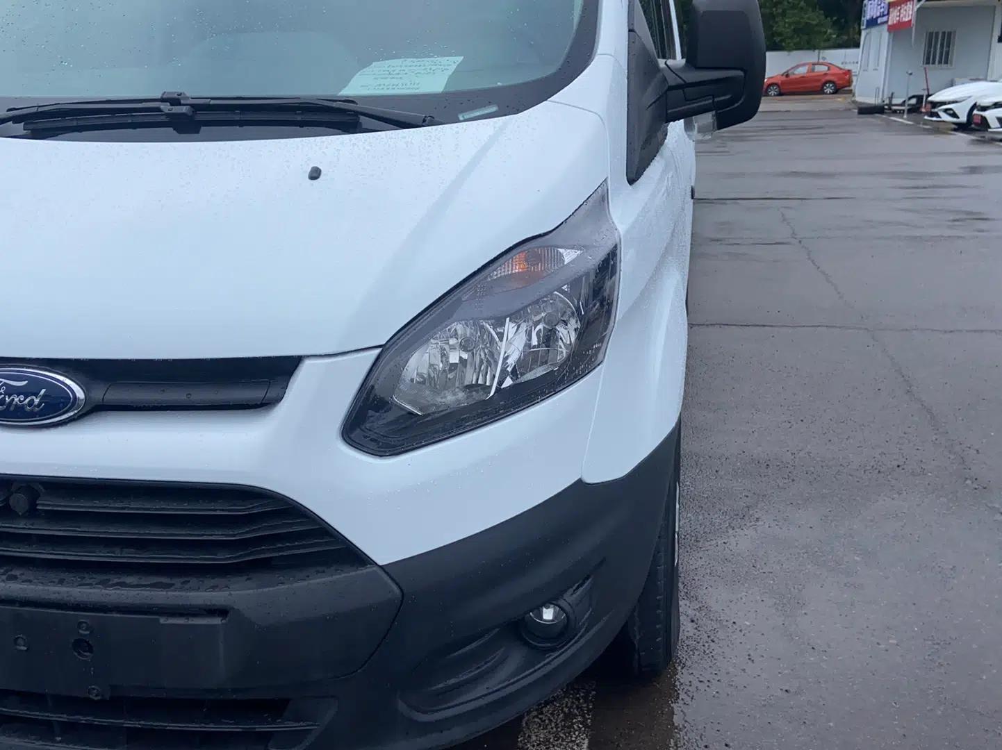 Ford Transit 2021 2.0T Diesel Manual Advanced Commercial Traveler Mid-axle Mid-roof 7-Seater China VI — миниатюра 5