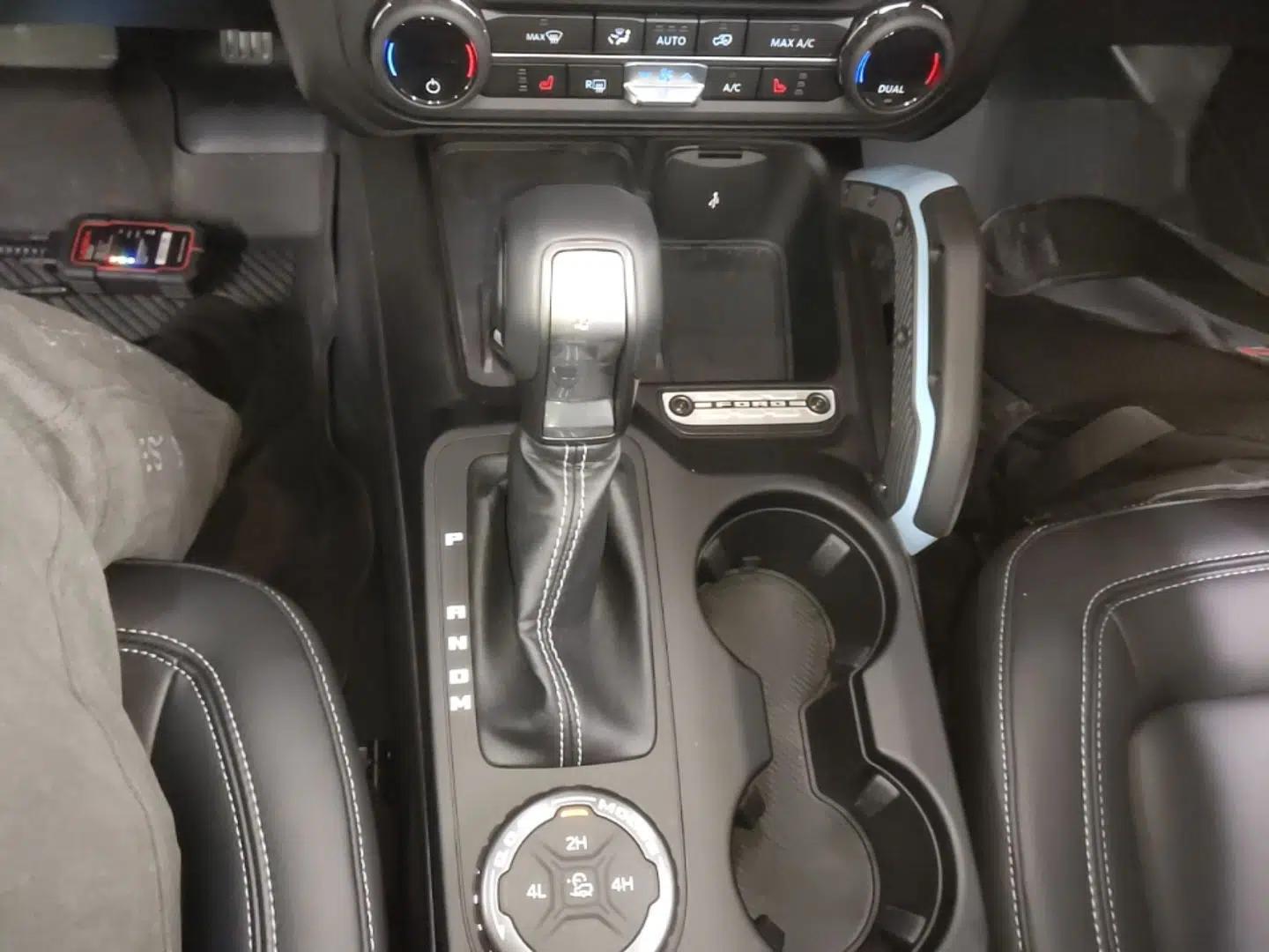 Ford Bronco 2024 2.3T Diamond Edition — миниатюра 17