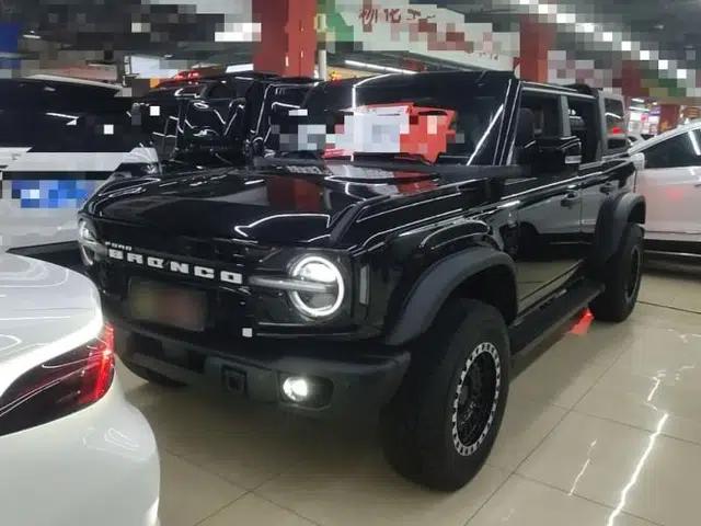 Ford Bronco 2024 2.3T Diamond Edition