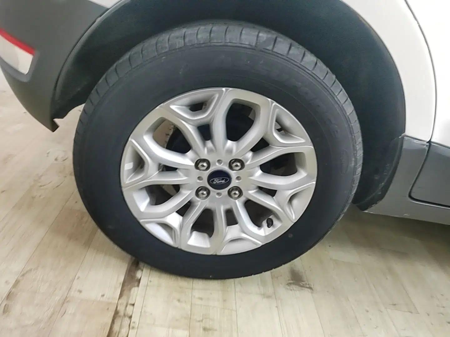 Ford EcoSport 2013 1.5L Automatic Prestige Model — миниатюра 10